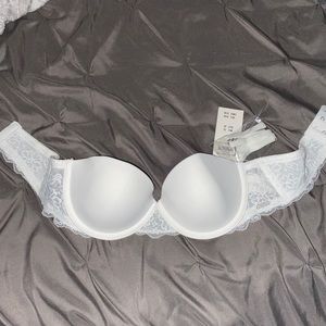 Brand new hollister bra!